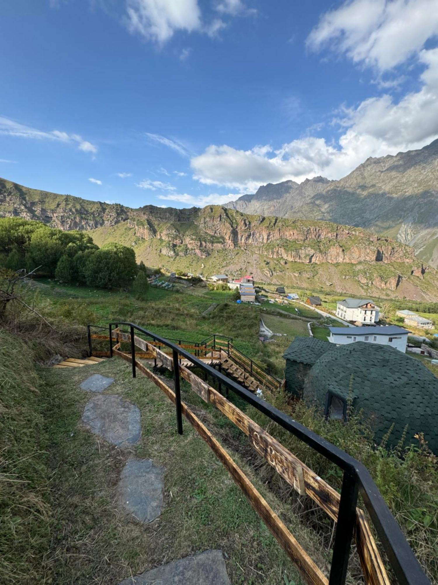 Glamping Emerald Stepancminda Exteriér fotografie